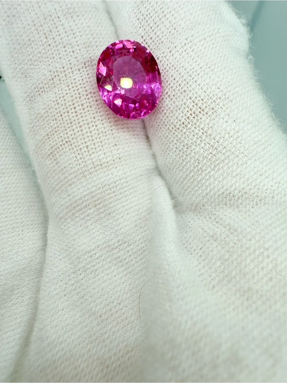 Pink Oval Faceted Sapphire Gemstone for Women’s Jewelry